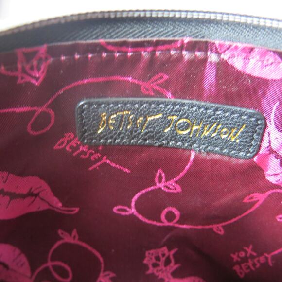 BETSEY JOHNSON Mini Cross Body Purse Wallet Bag Black/Roses Chain Strap - Picture 9 of 12
